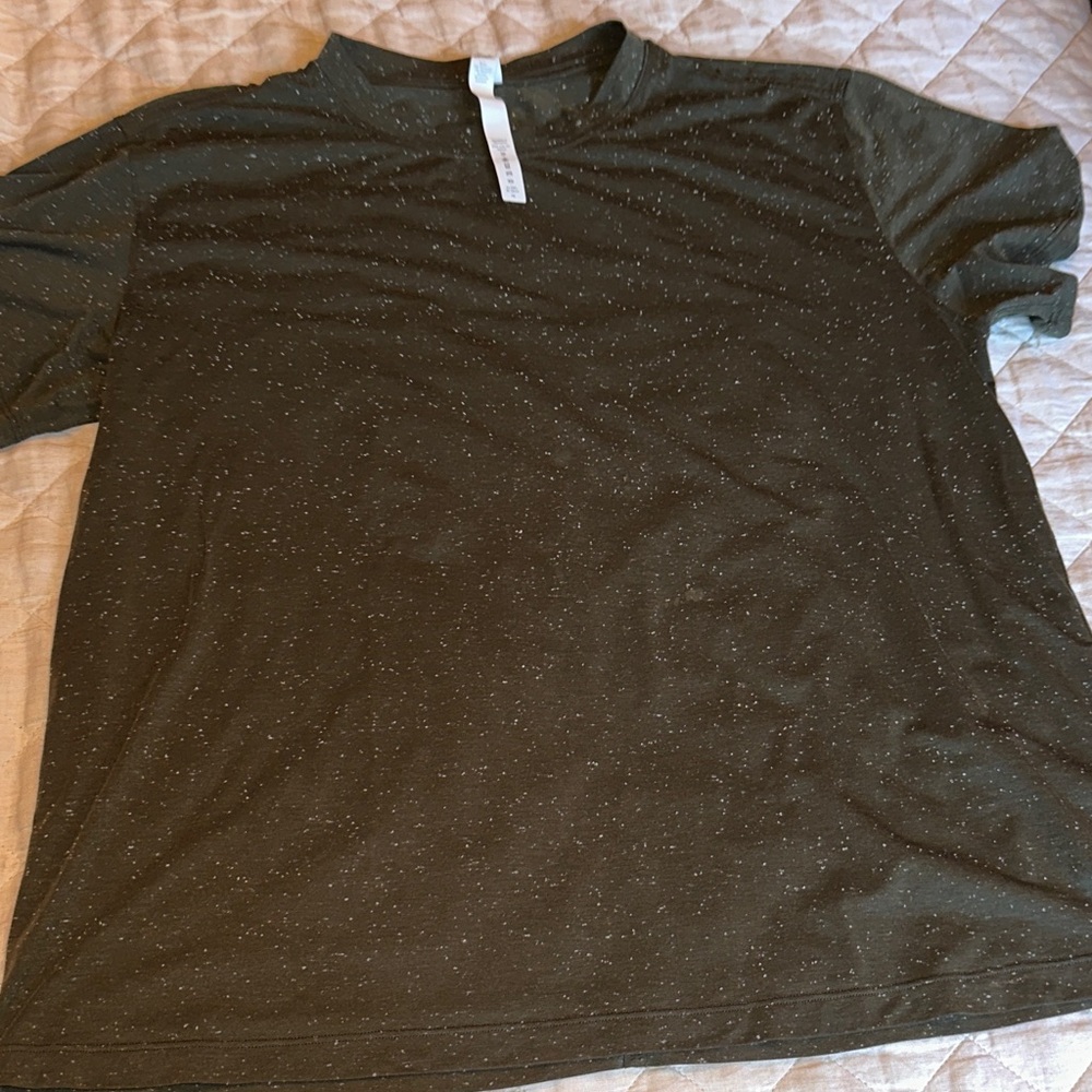 lululemon athletica Short Sleeve Tee in Dark Olive with White Speckle